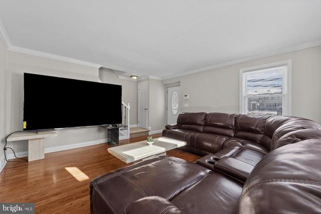 4002 CLARKS LN, Baltimore, MD 21215