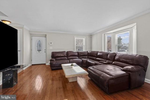 4002 CLARKS LN, Baltimore, MD 21215