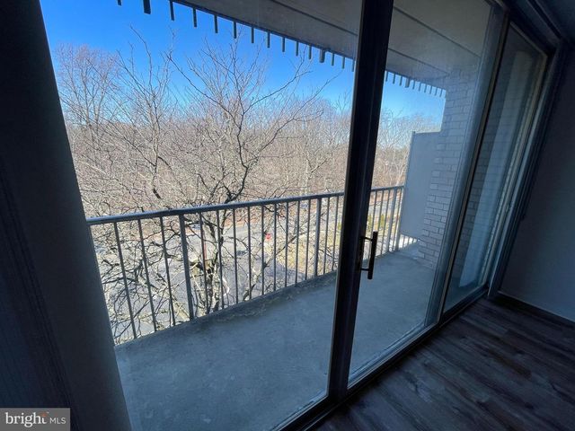 524 PLAYA DEL SOL, Cherry Hill, NJ 08002