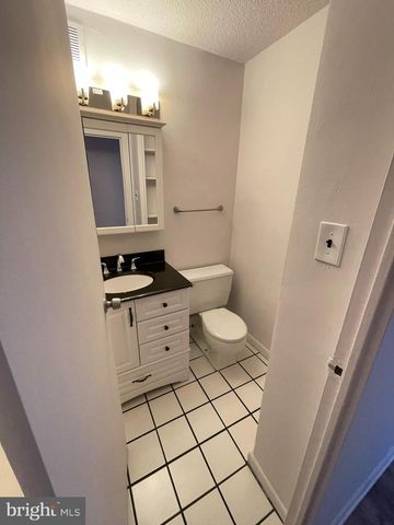 524 PLAYA DEL SOL, Cherry Hill, NJ 08002