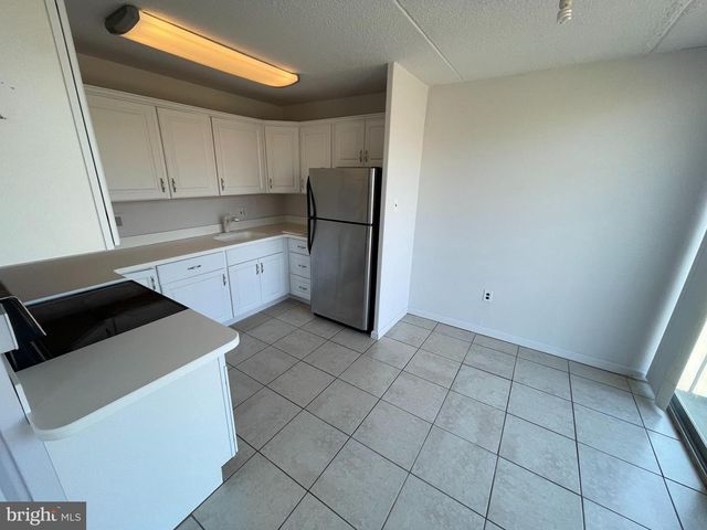 524 PLAYA DEL SOL, Cherry Hill, NJ 08002