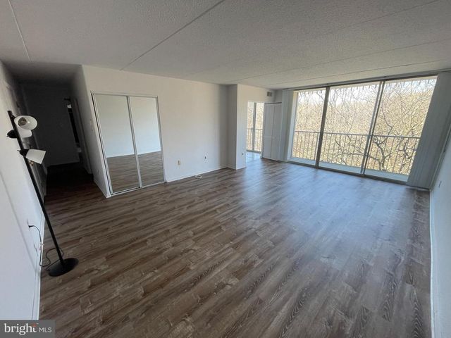 524 PLAYA DEL SOL, Cherry Hill, NJ 08002
