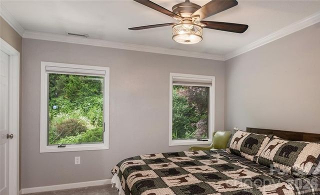 187 Pine Village Lane, Blowing Rock, NC 28605