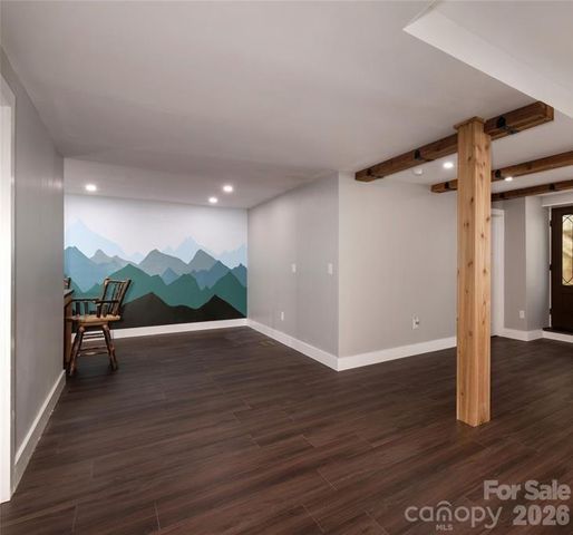 187 Pine Village Lane, Blowing Rock, NC 28605