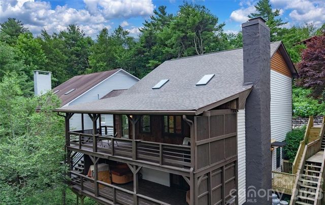 187 Pine Village Lane, Blowing Rock, NC 28605