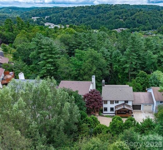 187 Pine Village Lane, Blowing Rock, NC 28605
