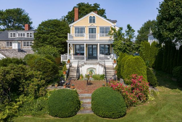11 Main Street, Stonington, CT 06378