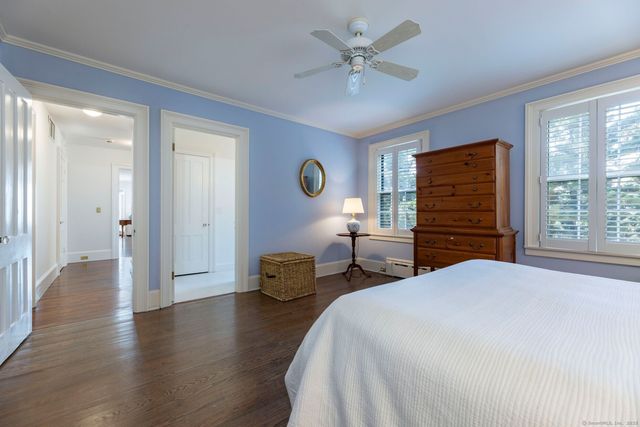 11 Main Street, Stonington, CT 06378