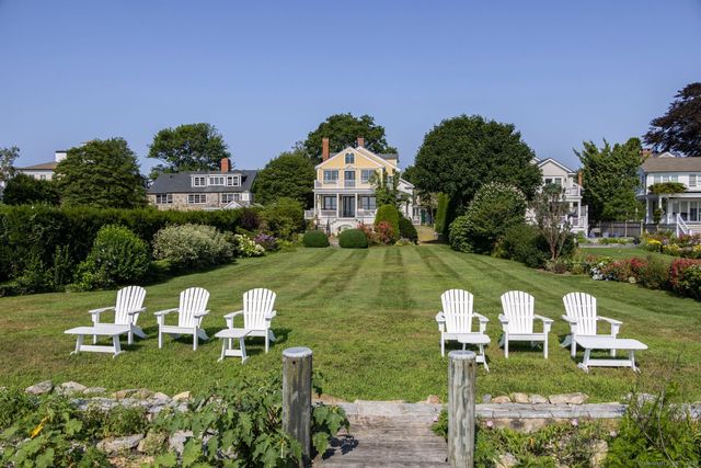11 Main Street, Stonington, CT 06378