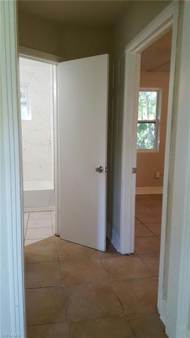 76 Crescent Lake DR, North Fort Myers, FL 33917