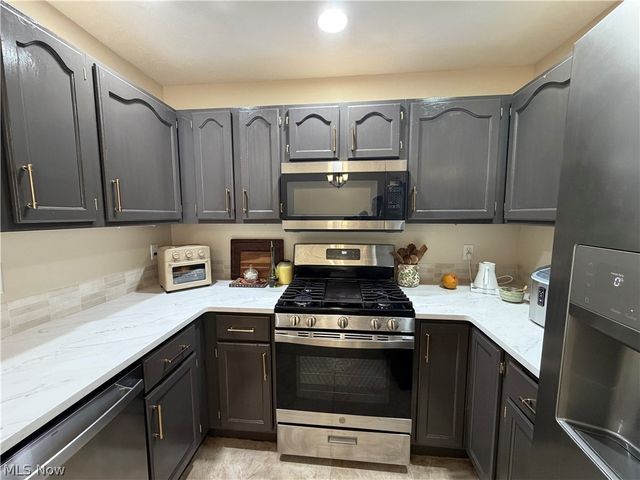4316 Arlington Drive, Brunswick, OH 44212