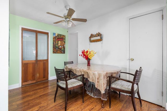 5 Gardner Avenue, Hicksville, NY 11801