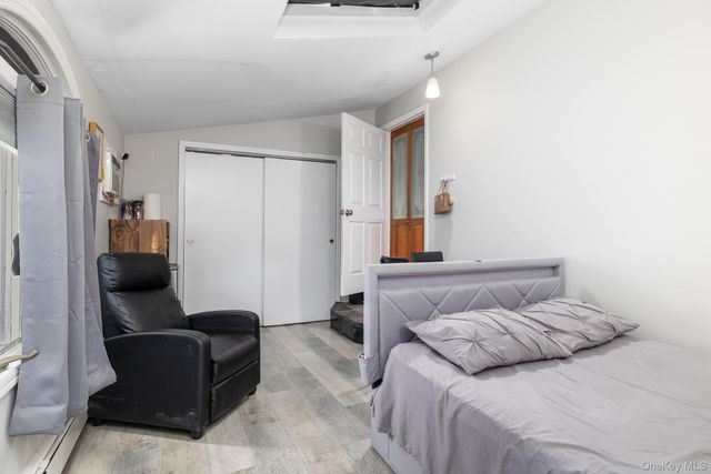 5 Gardner Avenue, Hicksville, NY 11801