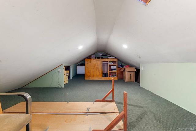 5 Gardner Avenue, Hicksville, NY 11801