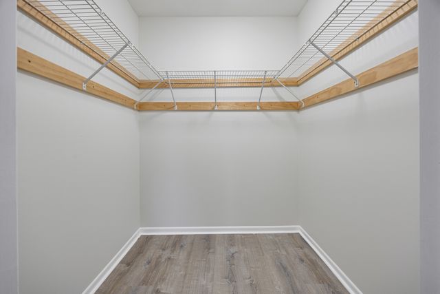 47 E Gant Circle G, Streamwood, IL 60107