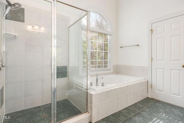 209 Manor Ridge Drive, Carrboro, NC 27510