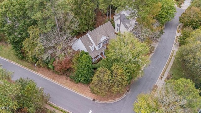 209 Manor Ridge Drive, Carrboro, NC 27510
