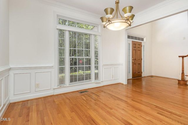 209 Manor Ridge Drive, Carrboro, NC 27510