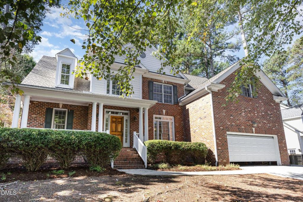 209 Manor Ridge Drive, Carrboro, NC 27510