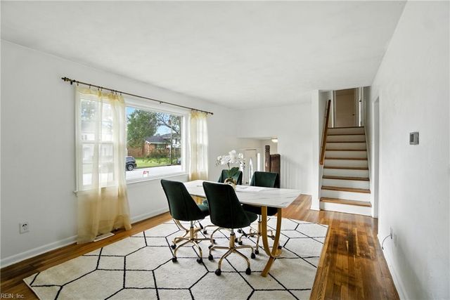 6 Saint Paul Ct, Hampton, VA 23666