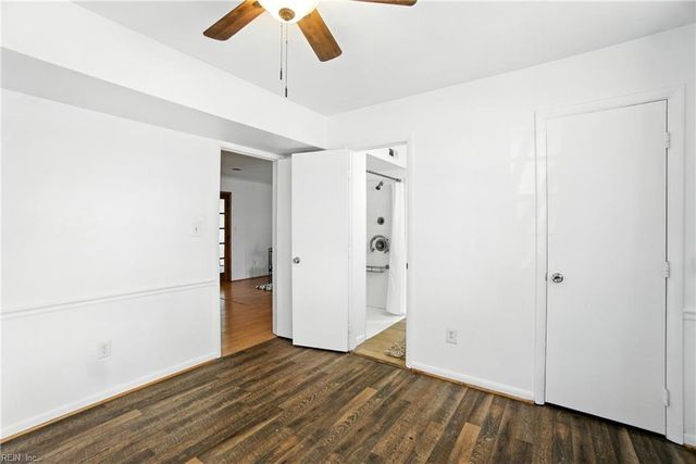 6 Saint Paul Ct, Hampton, VA 23666