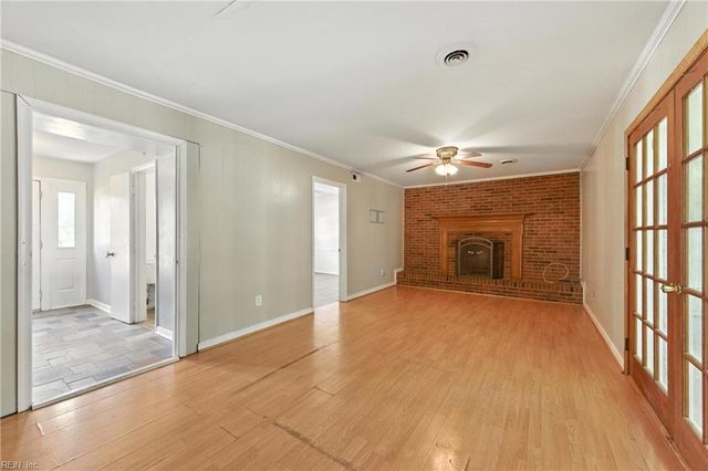 6 Saint Paul Ct, Hampton, VA 23666