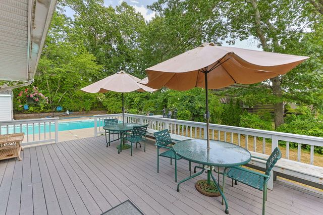 2 Franconia Avenue, Wareham, MA 02571
