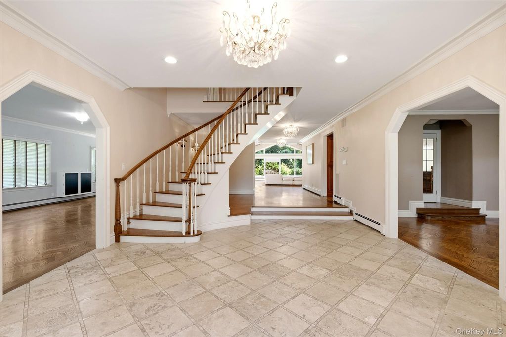 6 Lighthouse Point, Lloyd Harbor, NY 11743 — photo 4