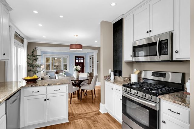 5325 Chowen Avenue S, Minneapolis, MN 55410