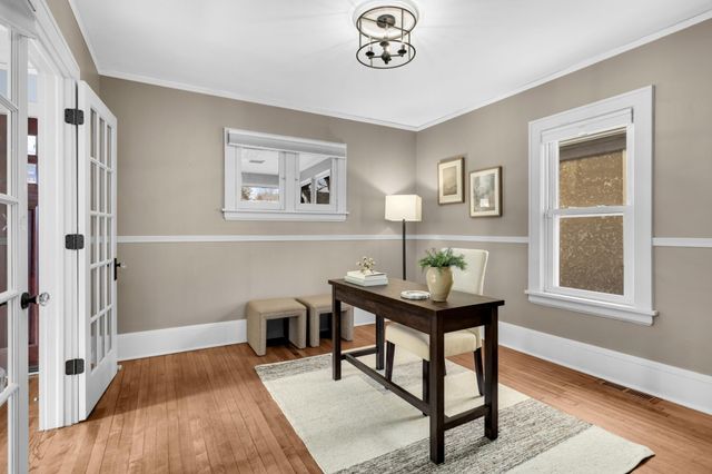 5325 Chowen Avenue S, Minneapolis, MN 55410