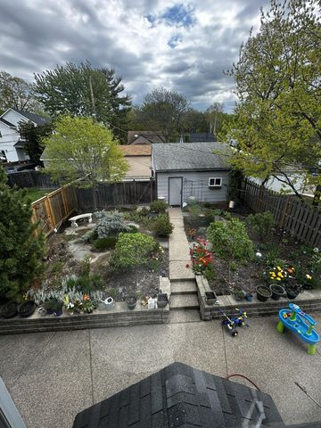 5325 Chowen Avenue S, Minneapolis, MN 55410