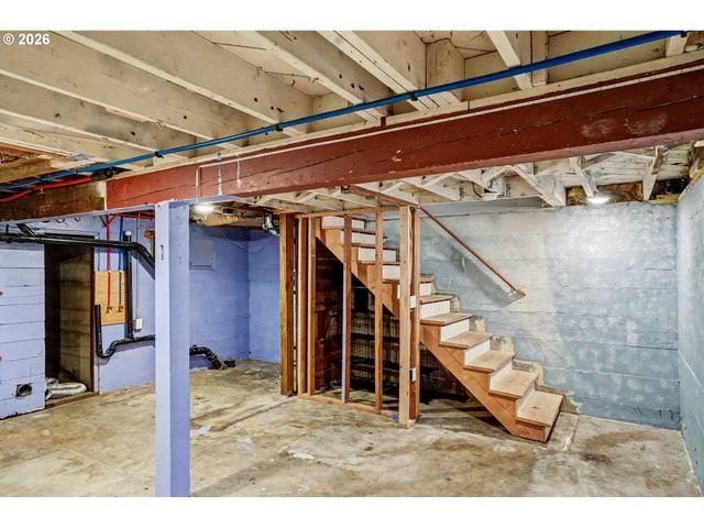 -1 GARNET St Ne, Salem, OR 97301