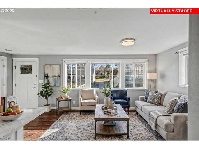 -1 GARNET St Ne, Salem, OR 97301