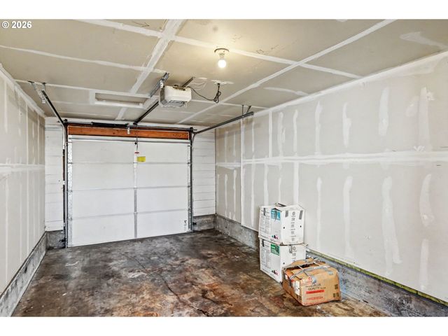 -1 GARNET St Ne, Salem, OR 97301