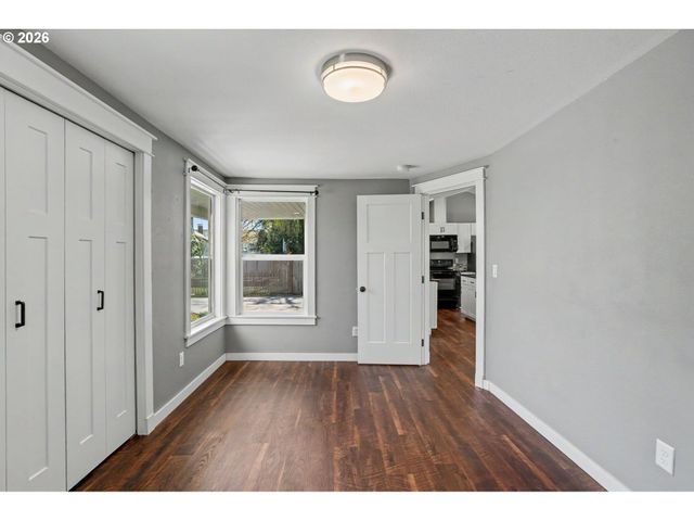 -1 GARNET St Ne, Salem, OR 97301