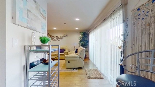 230 S Catalina Avenue 107, Redondo Beach, CA 90277