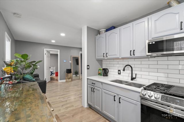 268 N Gifford Street, Elgin, IL 60120