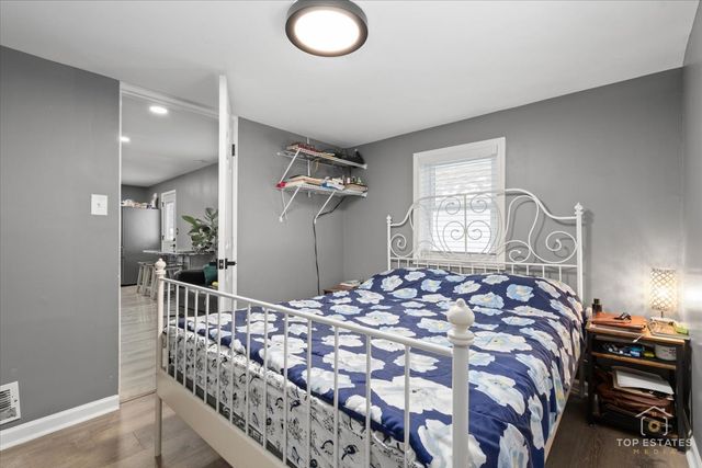 268 N Gifford Street, Elgin, IL 60120