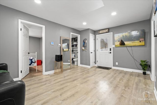 268 N Gifford Street, Elgin, IL 60120