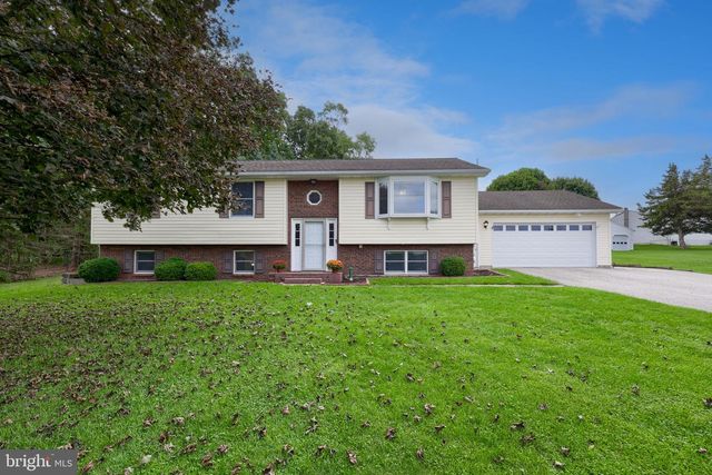 571 E TOLNA RD, Shrewsbury, PA 17361