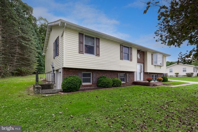 571 E TOLNA RD, Shrewsbury, PA 17361