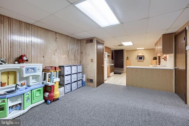 571 E TOLNA RD, Shrewsbury, PA 17361