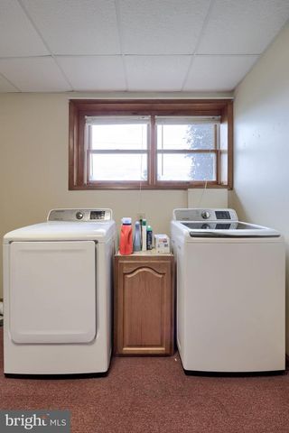 571 E TOLNA RD, Shrewsbury, PA 17361