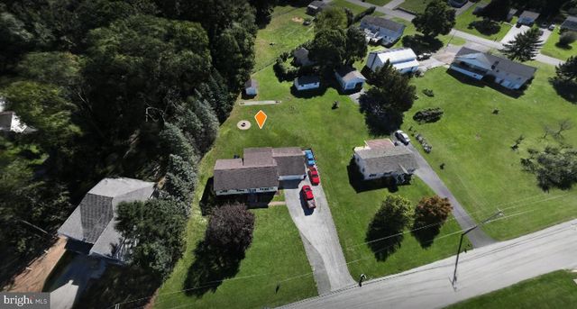 571 E TOLNA RD, Shrewsbury, PA 17361
