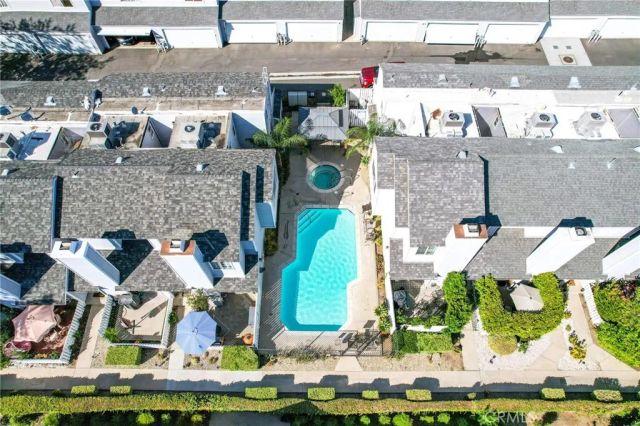 14380 Foothill Blvd 1, Los Angeles, CA 91342