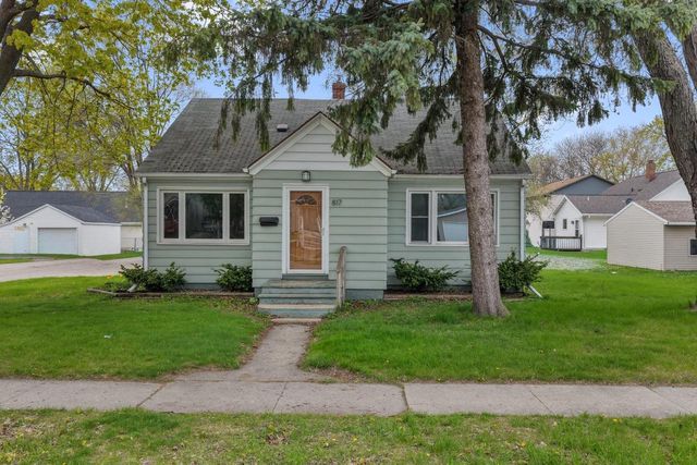 817 N HENRY STREET, Green Bay, WI 54302