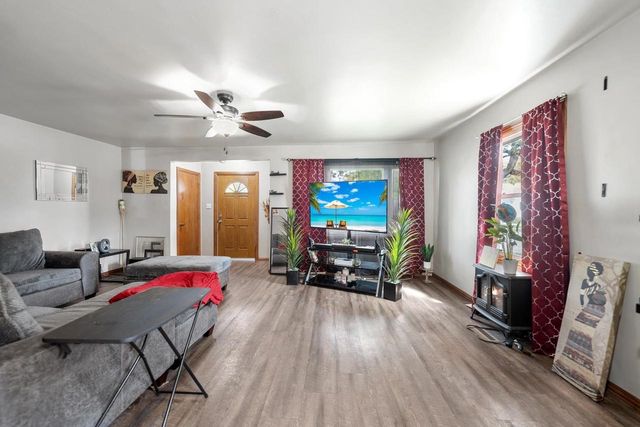 817 N HENRY STREET, Green Bay, WI 54302
