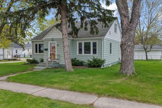 817 N HENRY STREET, Green Bay, WI 54302