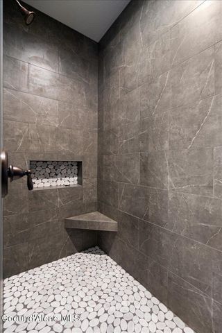 1475 W Remmick Street, Hayden, ID 83835