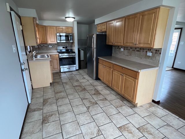 286 Calhoun Avenue, Calumet City, IL 60409